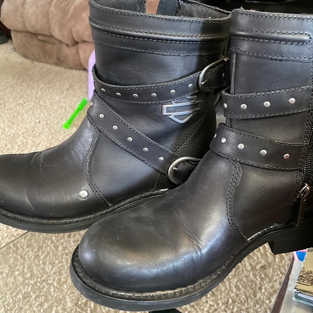 Used Black leather Harley Davison Boots